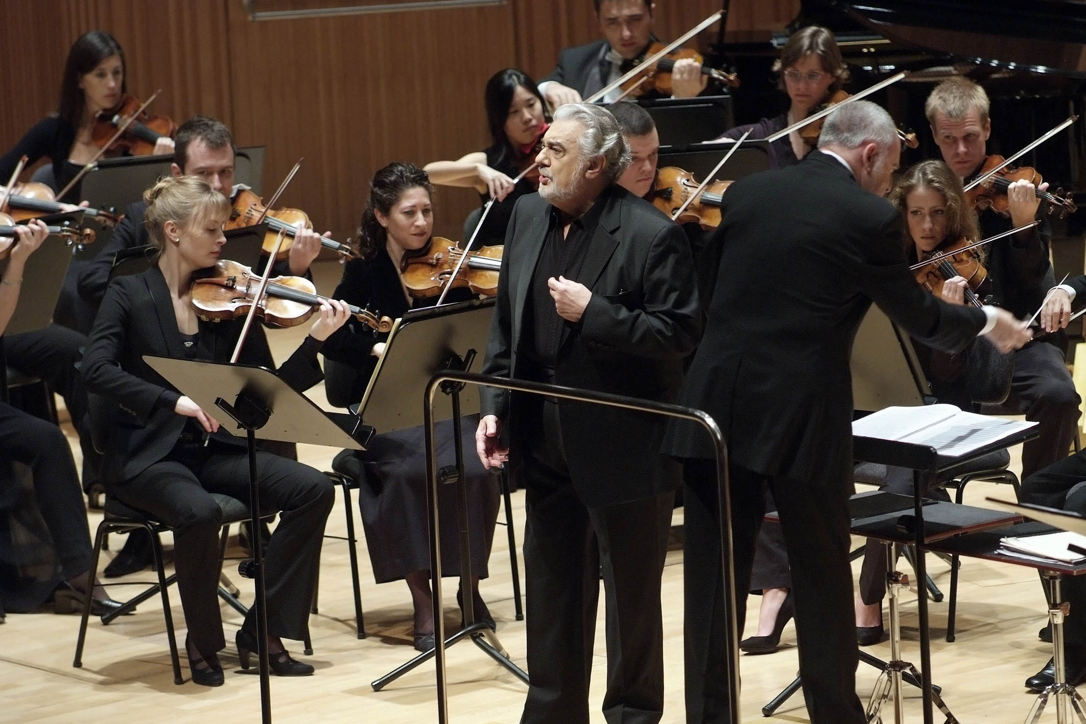 Plácido Domingo interpreta romanzas y fragmentos de zarzuela en el Palau de les Arts