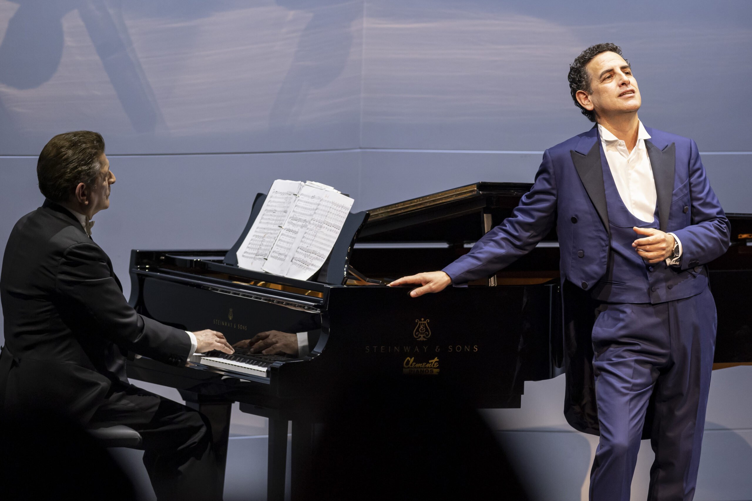 Les Arts clausura su ciclo de grandes voces con Juan Diego Flórez, el rey del ‘bel canto’