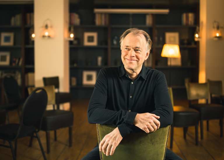 El prestigioso director Thomas Hengelbrock ofrece obras de Schubert y Brahms con la Orquestra de la Comunitat Valenciana en València y Castellón