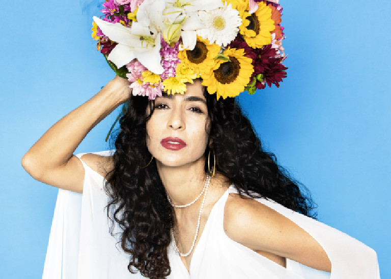 Marisa Monte interpreta en Les Arts ‘Os maiores sucessos’ de su carrera