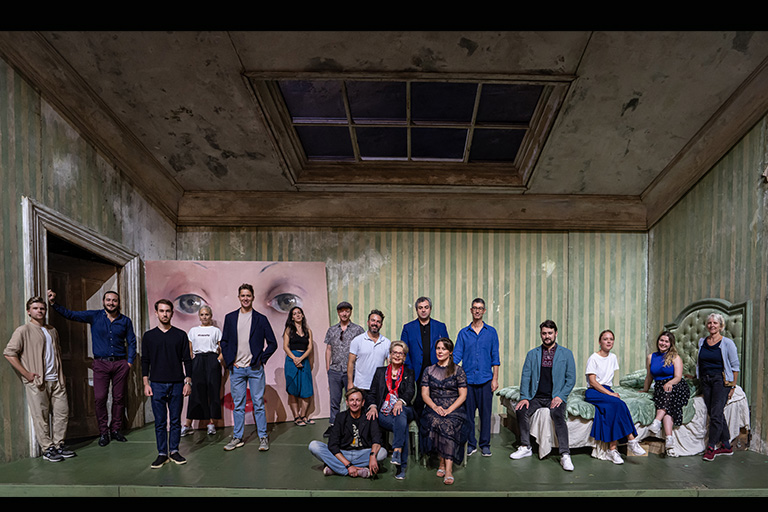 Les Arts estrena ‘La dama de picas’, un drama de fantasmas, codicia y venganza con la hipnótica belleza de la música de Chaikovski