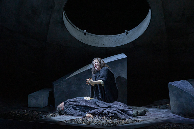 Ple absolut i ovacions dempeus en la preestrena de ‘Tristan und Isolde’ per al públic jove a Les Arts