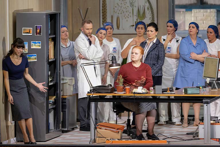 La crítica encumbra la versión “de referencia” de ‘Jen?fa’ en Les Arts