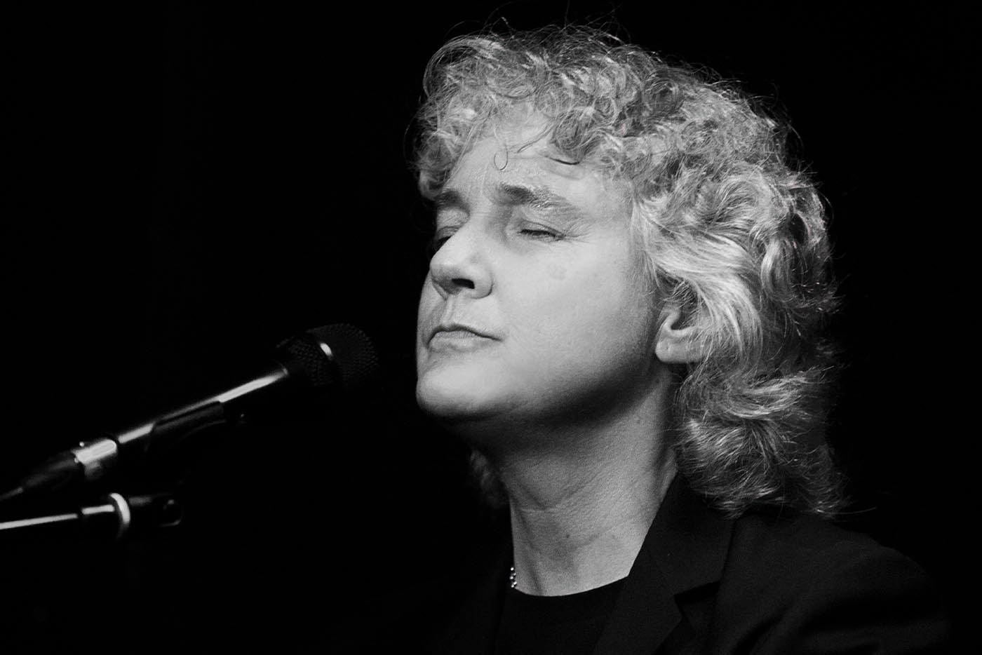 Mayte Martín rescata antiguos sones del flamenco en Les Arts con su particular filosofía y estética 