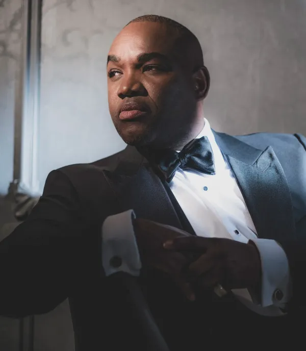 Lawrence Brownlee a Les Arts: recital d'àries de Rossini, Verdi i Donizetti