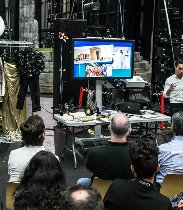 VESTU - ARTS: Taller de vestuari operístic a Les Arts