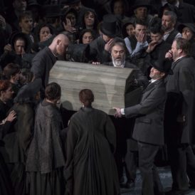 Peter Grimes de Benjamin Britten.Fotografías: Miguel Lorenzo / Mikel Ponce