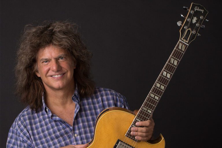 j peden151021- M3 9061- PAT METHENY 3x2