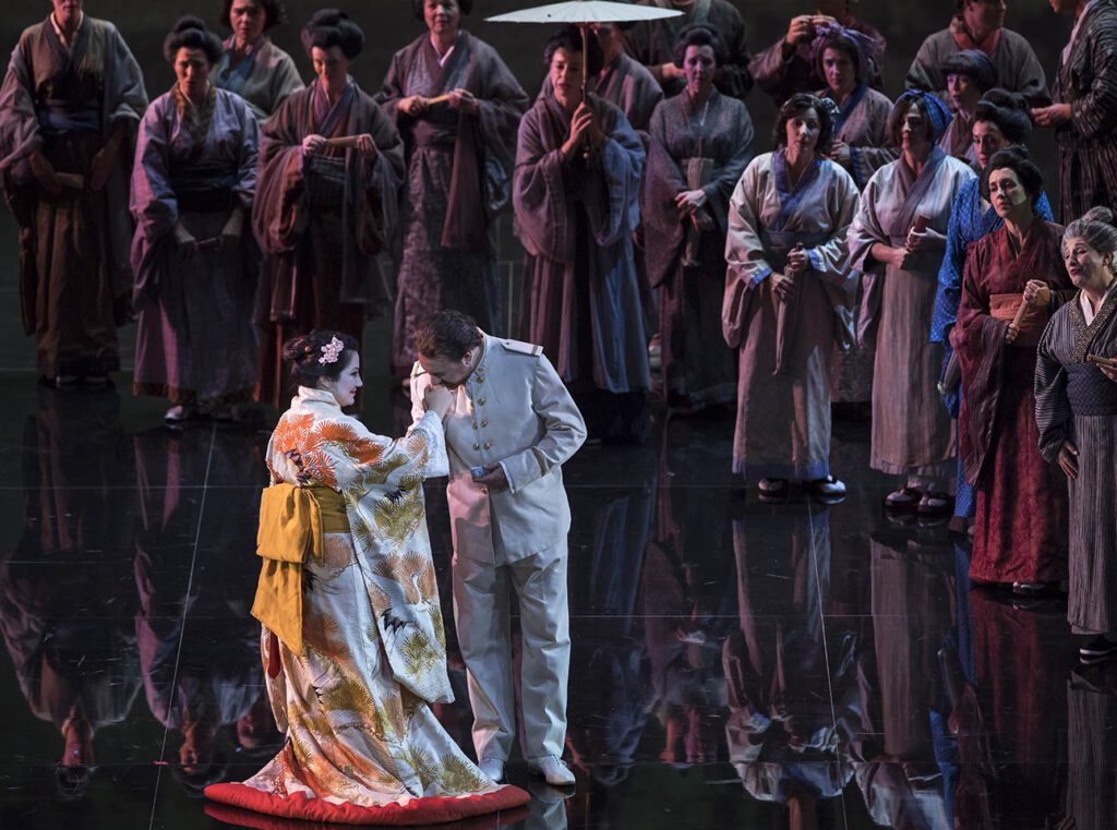 Madama Butterfly opera Valencia e