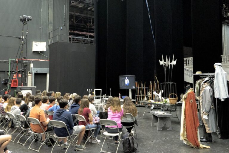 L’ÒPERA EN CONSTRUCCIÓ, LES ARTS ÉS EDUCACIÓY. Palau de le